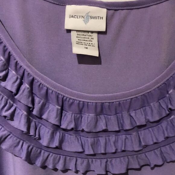 Scoop neck ruffled camisole  - Picture 2 of 4